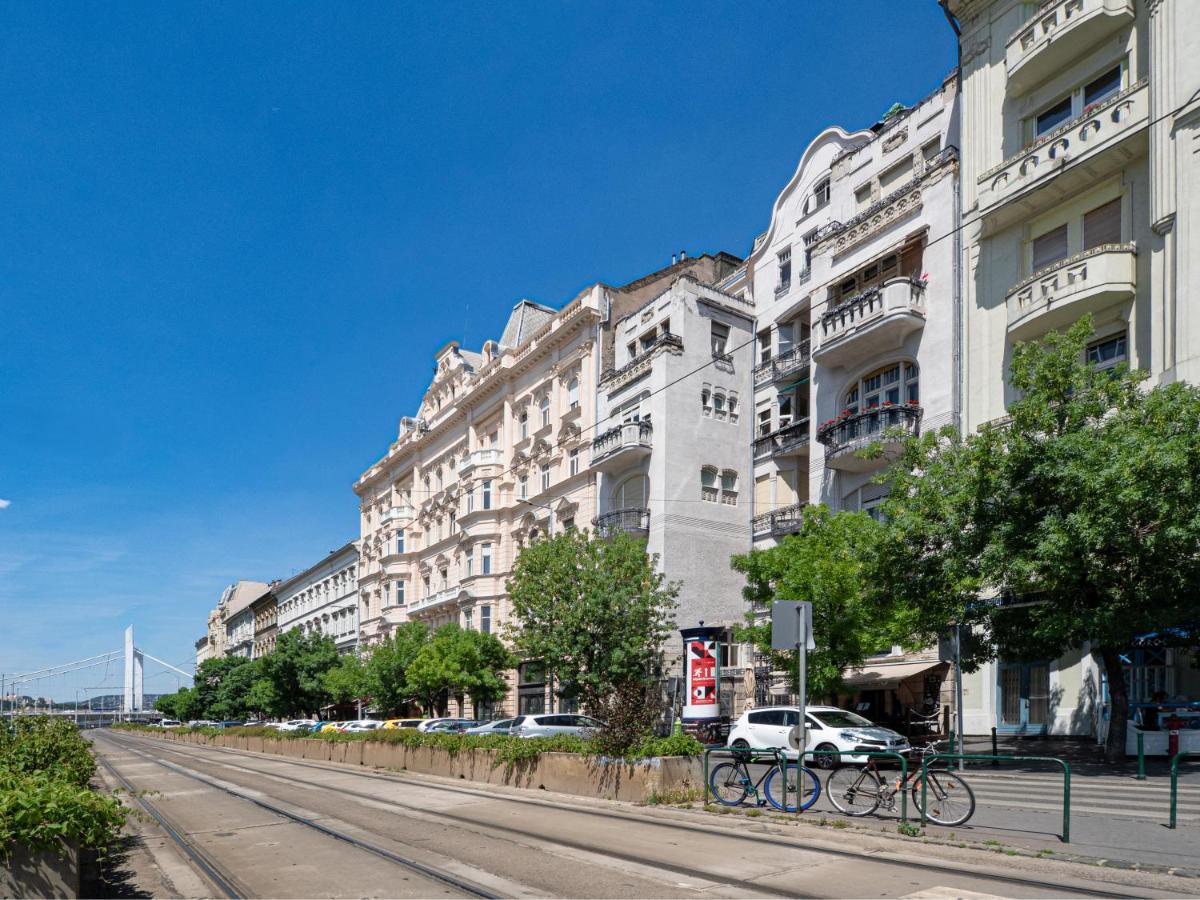 Central River Apartment Danube Boedapest Buitenkant foto